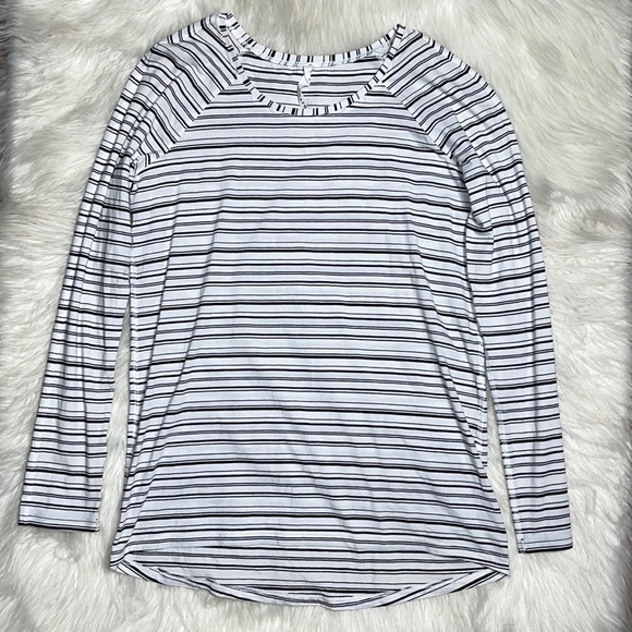 lululemon athletica Tops - Lululemon Emerald Long Sleeve Shirt